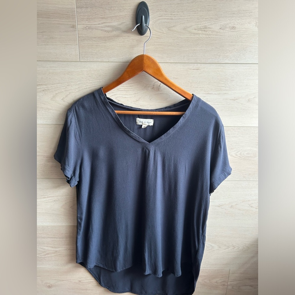 Anthropologie Cloth and Stone V Neck Short Sleeve Top, Medium